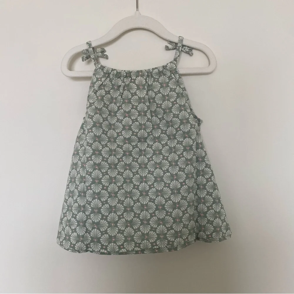 OshKosh B’gosh toddler tropical print green tank top